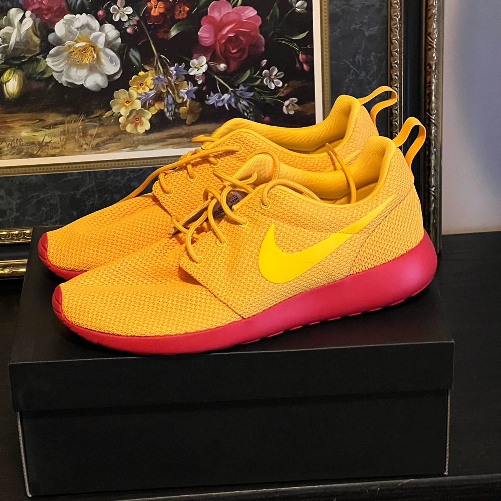 Nike Roshe Custom Sneakers